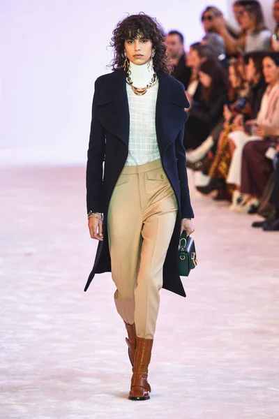 Look 40
